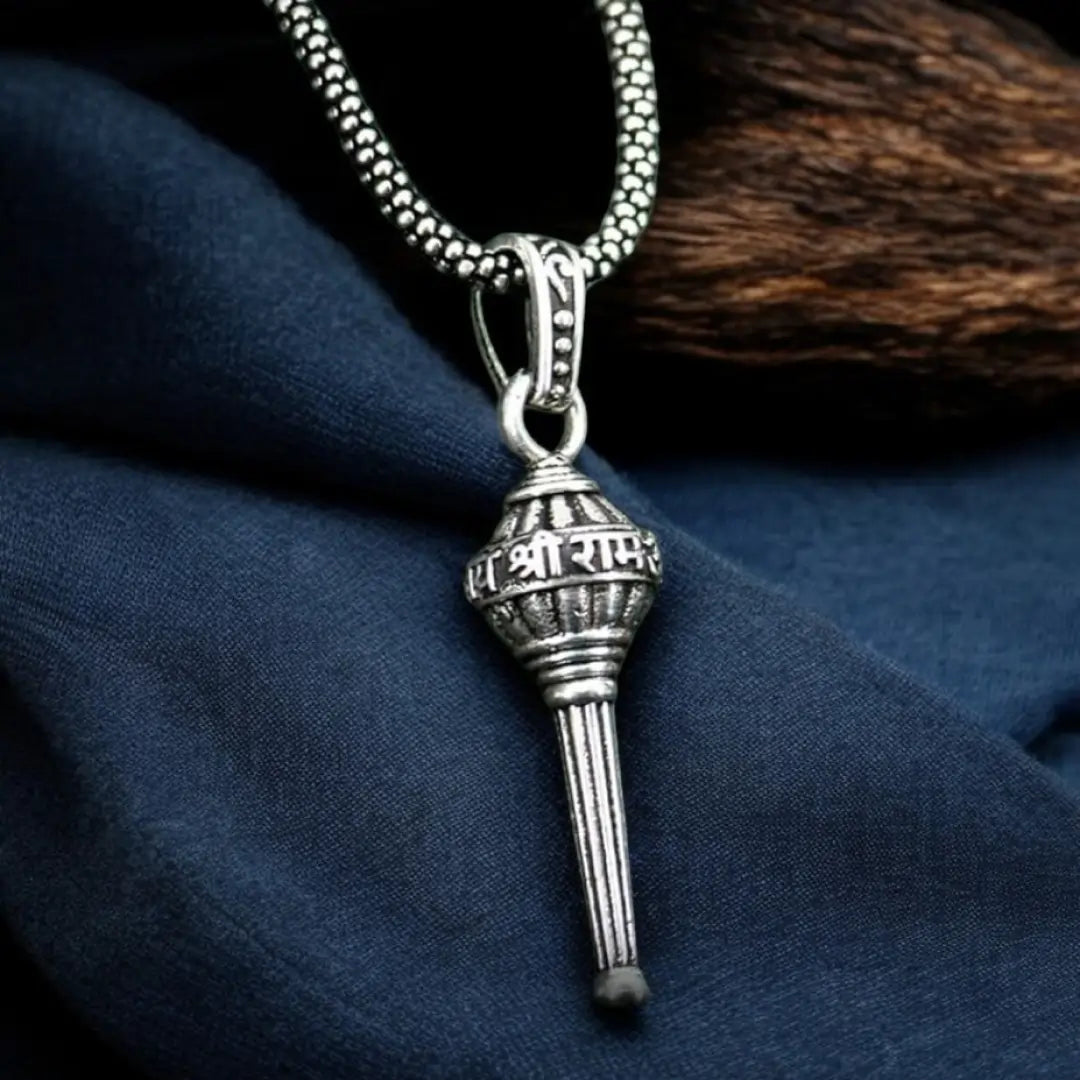 Locket & Pendants